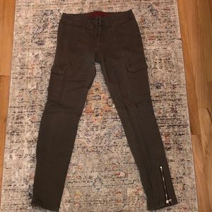 Bongo Vintage Green Cargo Pants. Size 3.